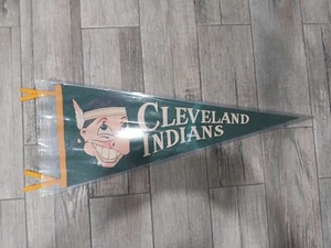 RARE 1940'S - 50'S CLEVELAND INDIANS CHIEF WAHOO PENNANT IN SOFT & HARD SLEEVE - Picture 1 of 4