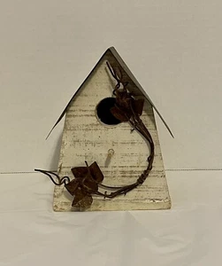 Rustic Decorative Birdhouse With Metal Roof & Leaf Embellishments - Picture 1 of 7