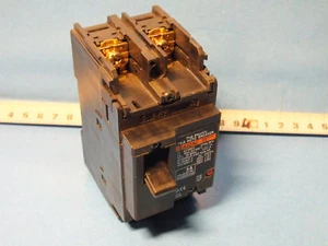 Fuji Electric EA32AC (BB2AEAC-005) 2P 5A 220VAC 2,5kA - Picture 1 of 4