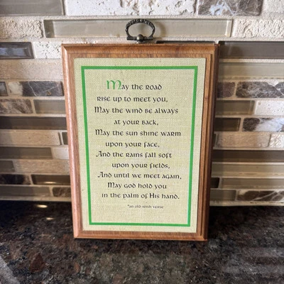 Placa de madera vintage Hallmark Springbok verso irlandés antiguo 5 x 7 1971 Foto 1 de 4