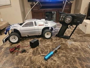 Team Associated RC10 Nitro DS Dual Sport NDS Vintage W FP-T2P8KW MAGNUM JUNIOR - Picture 1 of 24