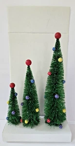 DEPT 56 WEIHNACHTSDORF ZUBEHÖR 3 FLASCHENBÜRSTE BÄUME ZUCKERSTANGE NICHT MEHR ERHÄLTLICH - Bild 1 von 5