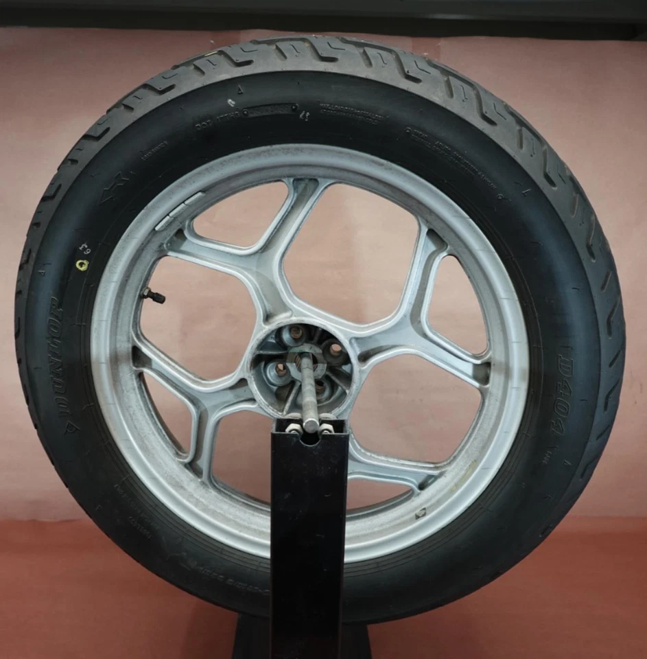 1983 - 1992 BMW K100 RS задний обод шины DUNLOP 130/90-17 - Изображение 1 из 4