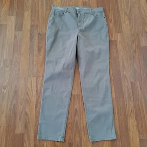 Style & Co. Tummy-Control Slim Leg Jeans Willowbark Size 14 NWT - Picture 1 of 8