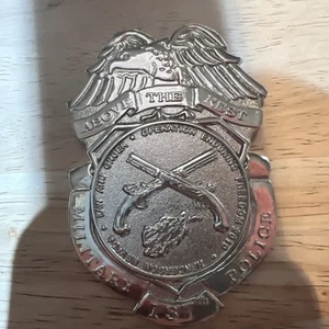 Moneda Desafío Policía Militar 137 Sobre el Resto Militar Ejército de Estados Unidos - Imagen 1 de 19