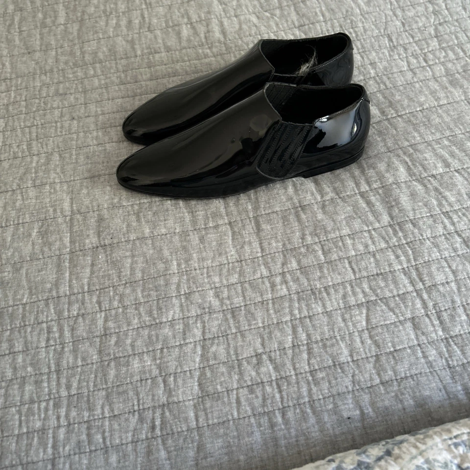 Botín plano Connor recortado charol negro Saint Laurent 39,5 Foto 1 de 4