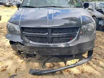 2014 Dodge Caravan Front Windshield Wiper Motor OEM 118K Miles 68028446AB - Image 1 of 4