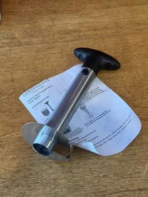 Stainless Steel Pineapple Corer Remover Peeler Slicer By Gold Coast - Image 1 of 4