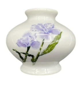 1984 Wicks 'N' Sticks Japan Floral Lavender Iris Taper Candle Holder - Picture 1 of 11