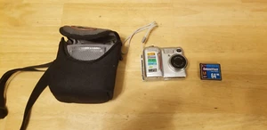 Nikon Coolpix 775 Vintage 2.1MP Compact Digital Camera untested, w mem card - Picture 1 of 6