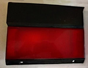 TOYOTA LITEACE KM36 YM40 YM41 RHS TAILGATE MOUNTED TAIL LIGHT TAILLIGHT TRIM - Picture 1 of 2