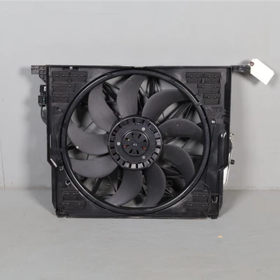 2011-2015 BMW 550i 650i 750i Radiator Fan 850 Watt 17428509743OEM Used Foto 1 de 4