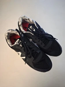 Botines de béisbol New Balance PLTUPEK1 tupelo de metal negro/blanco para hombre talla 8 - Imagen 1 de 11