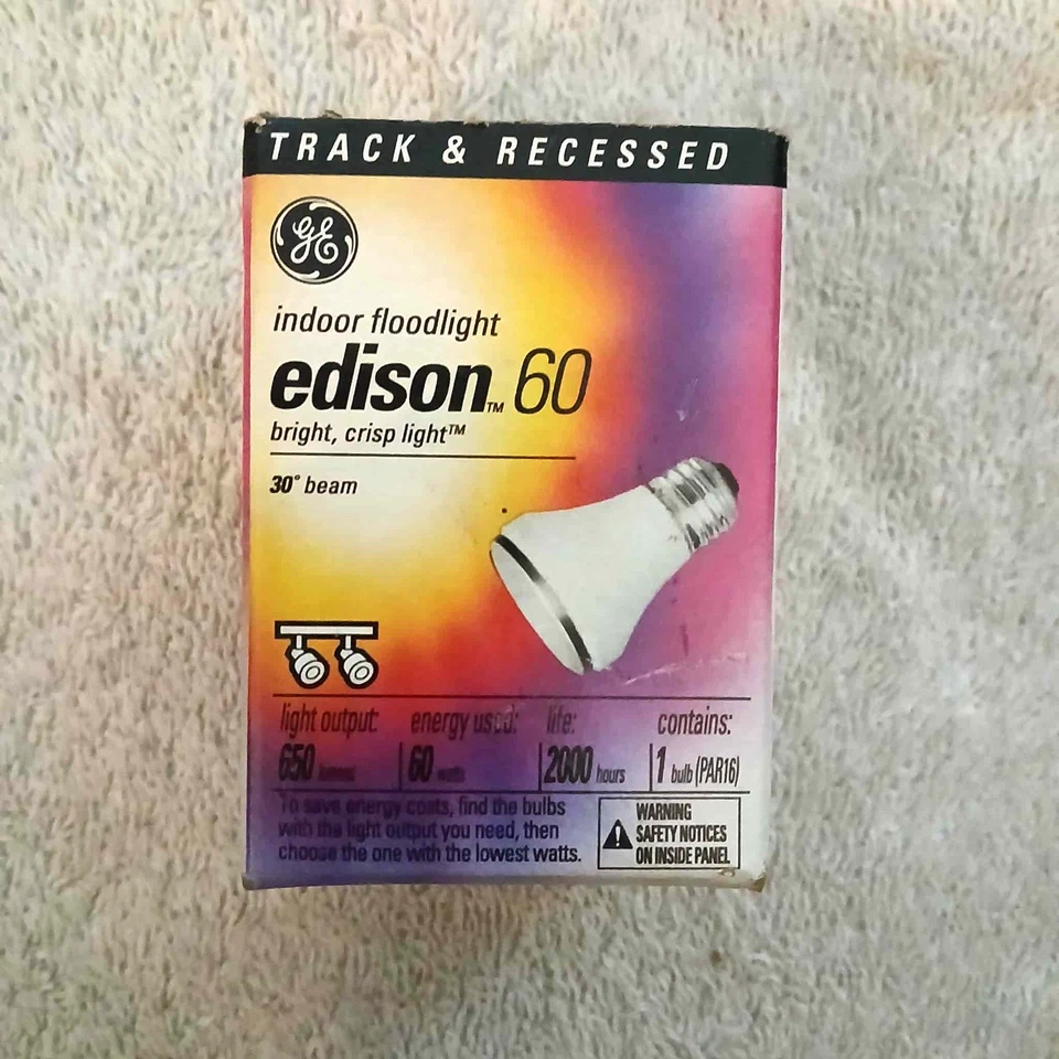 GE Edison 60W Indoor Floodlight Track & Recessed  Lighting 650 Lumens 30" beam - Image 1 of 3