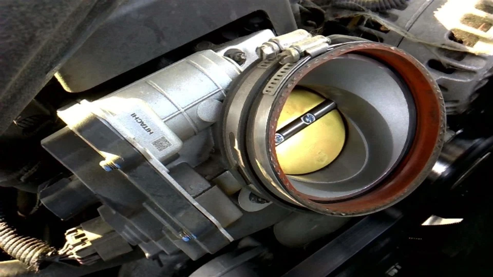 Conjunto de válvula de acelerador del cuerpo del acelerador 8,1 L para camioneta Sierra 3500 02-07 Foto 1 de 4