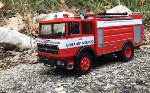 VIGILI DEL FUOCO Iveco 160 Vintage Model Die Cast 1/43 - Foto 1 di 17