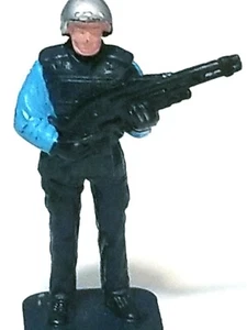 Vintage 1996 Plastic Cop Police Swat Army Man  2.5"  Action Figure Machine Gun - Picture 1 of 7