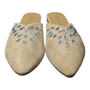 Musshoe Womens Slip On Pointed Toe Comfort Flats Mules Tan Sz 8.5 Rhinestone NIB - Picture 1 of 14
