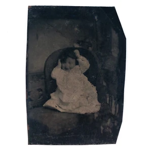 Frantic Blurry-Faced Child Tintype c1870 Missing Mother & Fidgety Kid C3861 - Bild 1 von 2