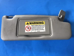 99-05 Volvo S80 SUN VISOR RIGHT SIDE OEM 9454101 - Picture 1 of 7