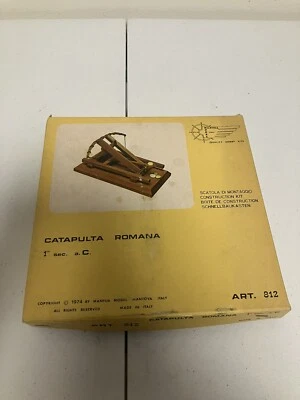 Vintage Mantua 812 Roman Catapult - All Wood & Metal Kit  1:17 Scale Kit - Image 1 of 4