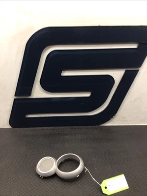 2003 Mini Cooper MT - Guarnição da maçaneta da porta dianteira esquerda do motorista - Imagem 1 de 4