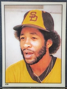 1981 Topps Ozzie Smith Mini Sticker #230 San Diego Padres HOF Shortstop - Picture 1 of 2