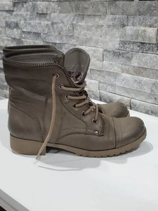 G BY GUESS COMBAT BOOTS COLOR GRAY SIZE 7.5 - Picture 1 of 9