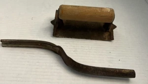 2 Vintage Dresden Red Devil 2560 Cement Edging Tools Wooden Handle point tooling - Picture 1 of 4
