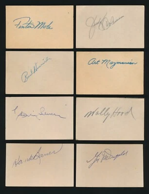 1950-1953 NEW YORK YANKEES Autographs -(33 Diff) w/ JOHNNY MIZE, LOREN BABE - Image 1 of 4