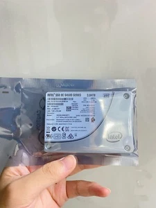 New Intel SSDSC2KB038T701 SSD DC S4500 Series 3.84TB 2.5" SATA 6Gb/s 3D1 TLC - Bild 1 von 2