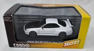 EBBRO HOT! 1:43 NISSAN SKYLINE GT-R V-SPEC2 N1 R34 WHITE JDM GTR - Picture 1 of 6