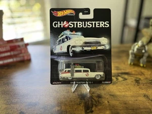 Hot Wheels-Mattel Ghostbusters - Ecto - 1 | Real Riders - Picture 1 of 8