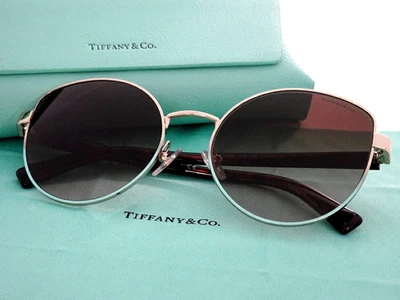 Gafas de sol Tiffany & Co TF3068 ojo de gato dorado acento azul tortuga 56 mm Italia Foto 1 de 4