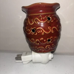 Scentsy Roma Brown Plug-In Warmer - Picture 1 of 3