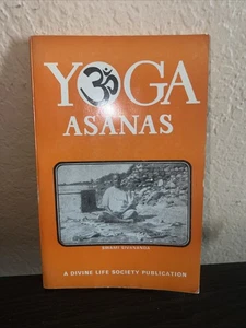 VINTAGE Yoga Asanas 1977 Health & Vigour - Hatha Yoga / SS - Picture 1 of 9