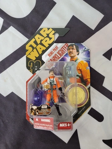 Biggs Darklighter Rebel Pilot STAR WARS 30th Anniversary Collection #14 MOC GOLD Cover