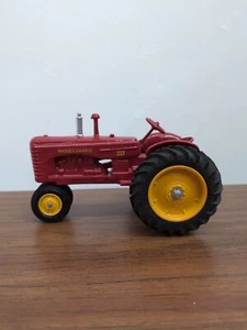 1/16 Farm Toy Scale Models  Massey Harris 333 Tractor - Picture 1 of 4