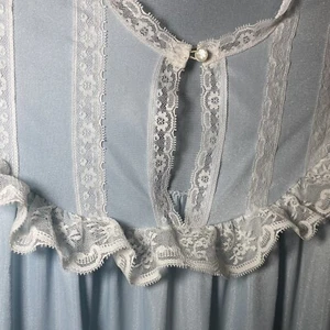 Vintage 60s Lace Trimmed Sleeveless Nightgown Modest Suzy Star Union Made USA - Picture 1 of 8