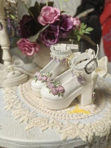 1/4 MSD MDD Puyoo BJD scarpe bambola tacchi alti tacco spesso fiore + fiocco decorazione bianco - Foto 1 di 3