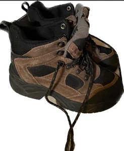 Red Head Boys Size 2M Hiking Boots - Picture 1 of 13