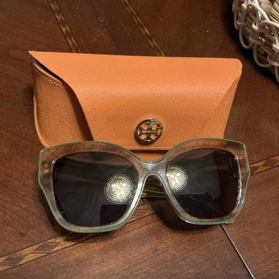 EUC TORY BURCH TY7184U Brown Tortoise Women's Sunglasses With Case - Image 1 of 4
