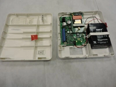 Honeywell 7845GSM Digital Cellular Communicator - Image 1 of 4