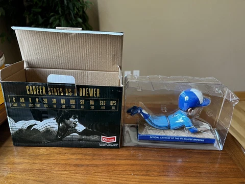 2015 MILWAUKEE BREWERS PAUL MOLITOR "SLIDING" SGA BOBBLE BOBBLEHEAD ~ NIB Cover