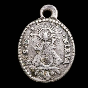 Medalla Religiosa de plata siglo XIX,V. de Nieva / Escudo Dominico - 21x15 mm. - Bild 1 von 3