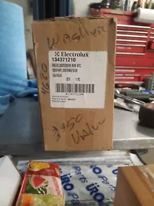OEM 134371210 NEW Unopened frigidaire timer - Picture 1 of 1