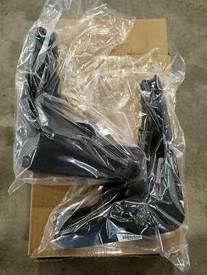 2009-2016 丰田 Venza Mudguard 套装 2 前 PU060-0T013-F1 原始设备制造商 正品 — 第 1/3 张图片