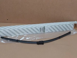 Fiat Tipo Mk2 Front Left Wiper Blade 660mm 26 Inch 2016-2021 51984385 Genuine - Picture 1 of 8