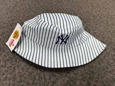 BRAND NEW New York Yankees Pinstripe Bucket Hat (Free Wendys Burger Included) - Image 1 of 3