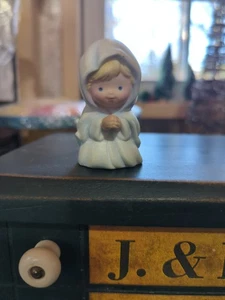 Avon Heavenly Blessings Christmas Nativity Mary Figurine 1986 Replacement  - Picture 1 of 5